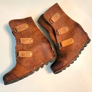 Sorel "Joan of Artic" Leather Boots
